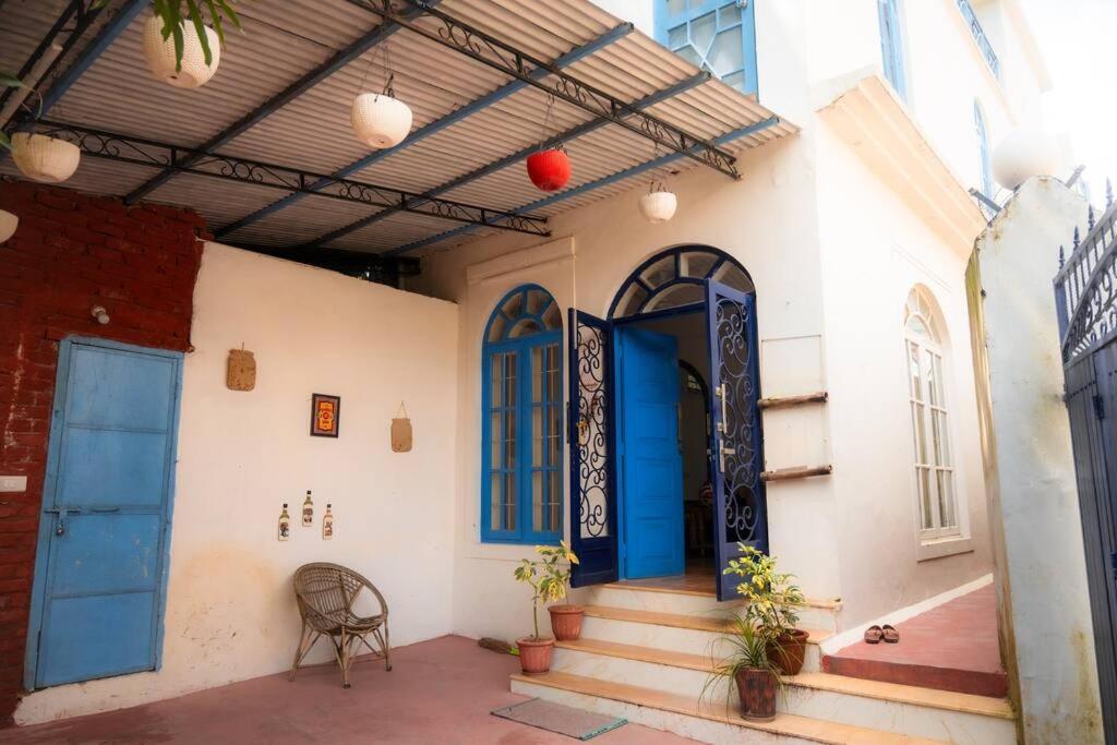 Blue Door Villa By Homeyhuts Rājpur Dış mekan fotoğraf
