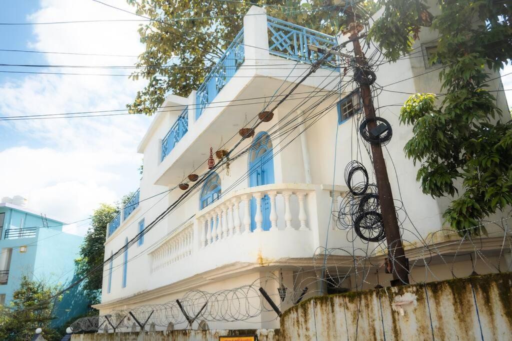 Blue Door Villa By Homeyhuts Rājpur Dış mekan fotoğraf